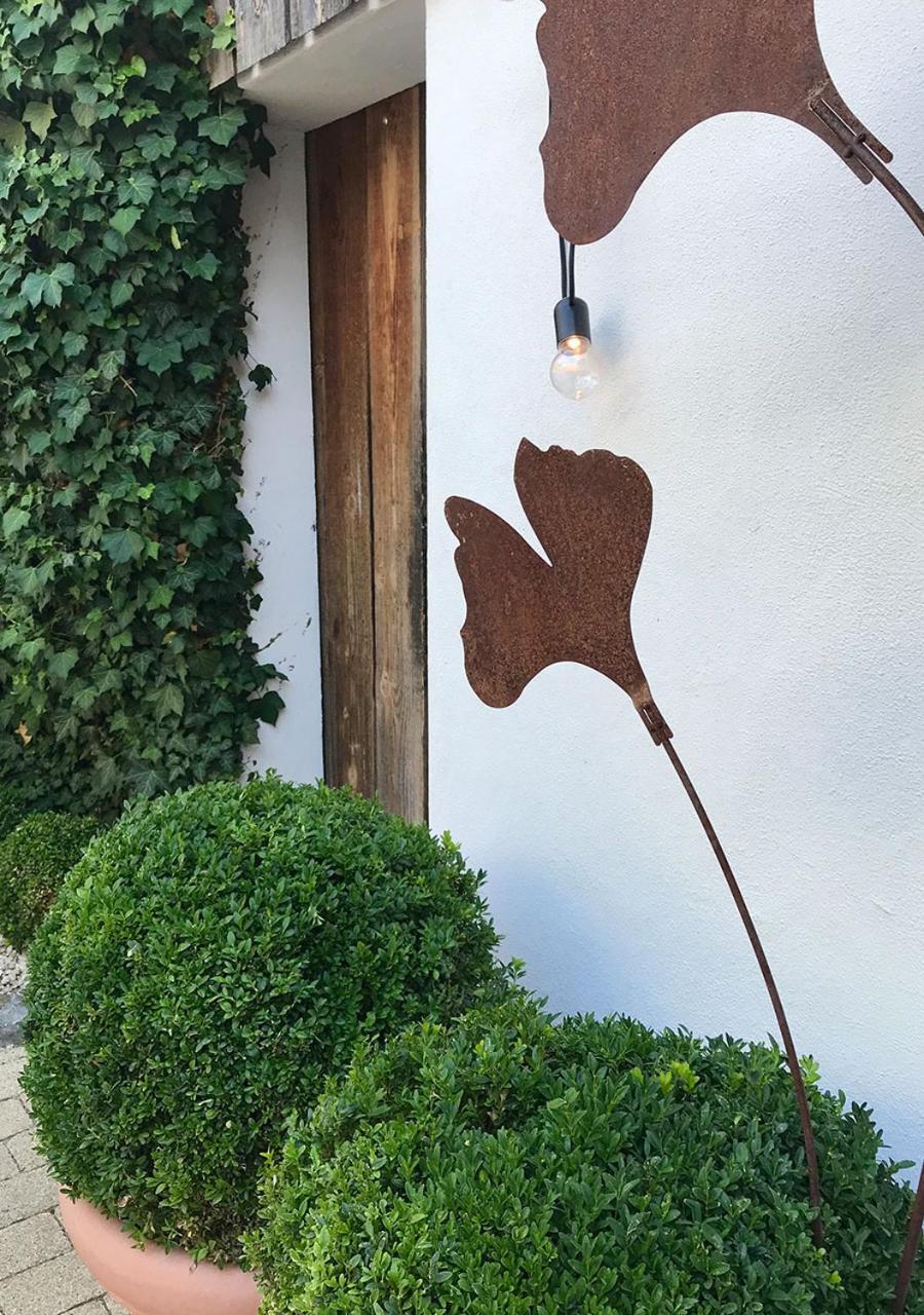 Отель Der Gruene Baum Зинсхайм Экстерьер фото